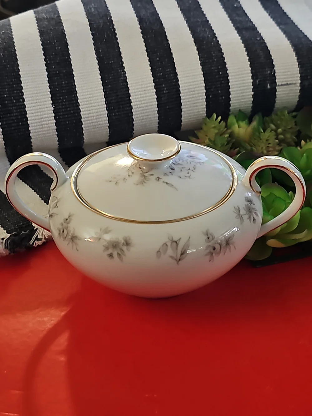 Vintage Meito SHADOW ROSE Porcelain Sugar Bowl and Creamer Set with Gold Trim